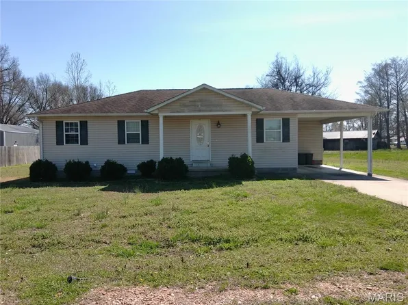 1506 E Stoddard St, Dexter, MO 63841
