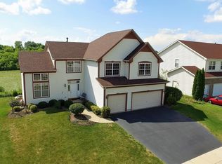 210 High Point Rdg, Algonquin, IL 60102