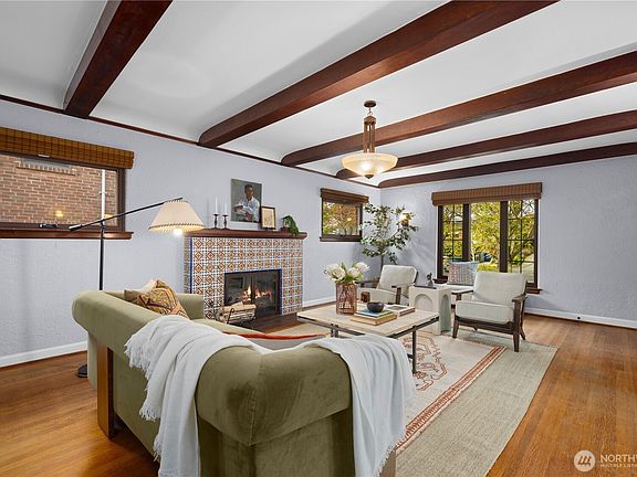 5th image of 1536 Thorndyke Avenue W