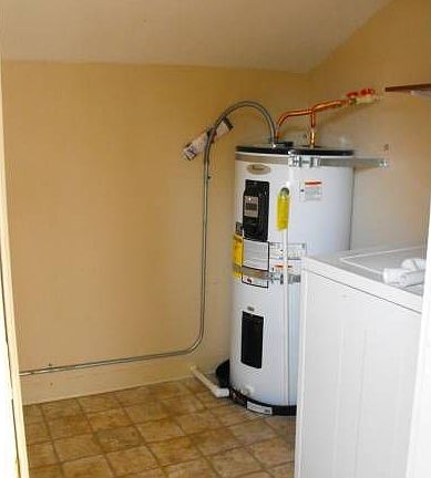Washer dryer room