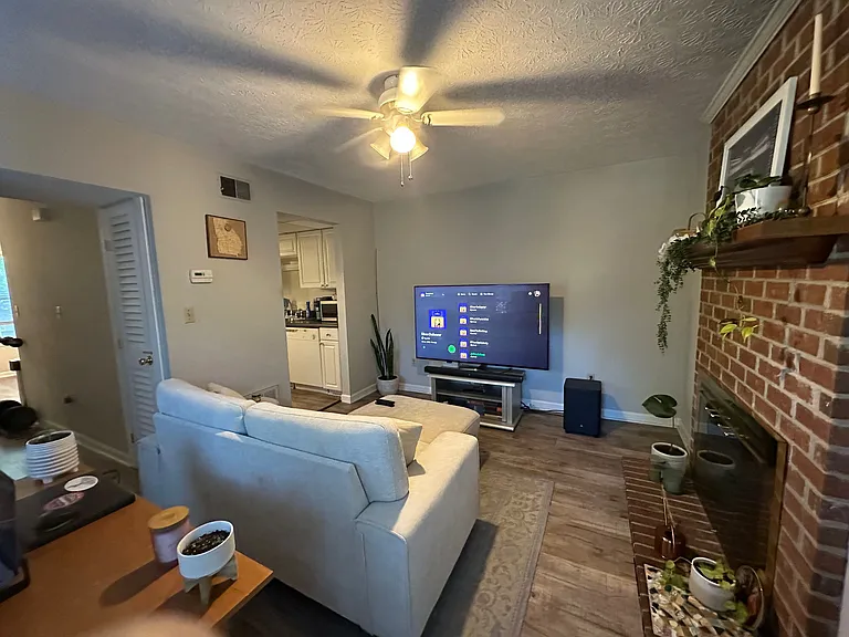 116 Jolly Ln #116 — Photo 4