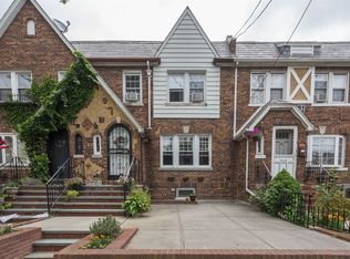5359 65th Pl, Maspeth, NY 11378