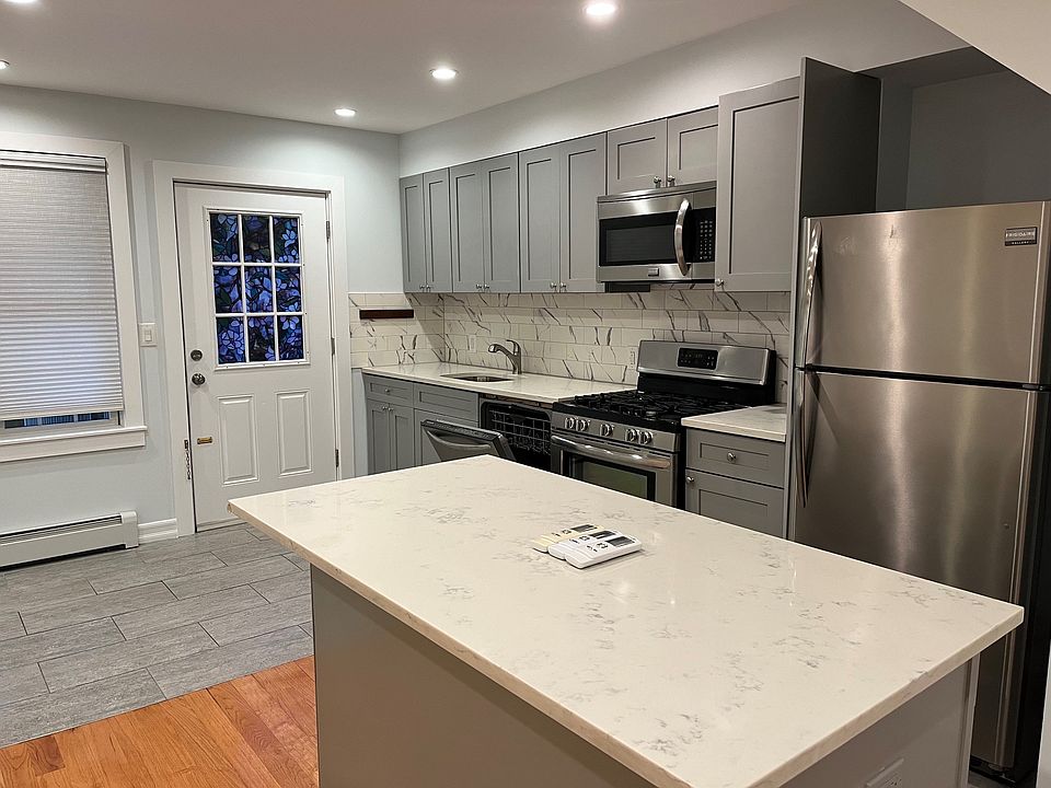 1st image of 23-29 32nd St #1