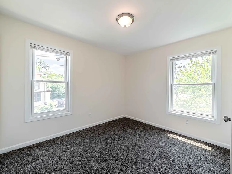 156 Leicester - FDR — Photo 10
