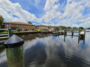 2746 Treasure Cove Cir, Fort Lauderdale, FL 33312