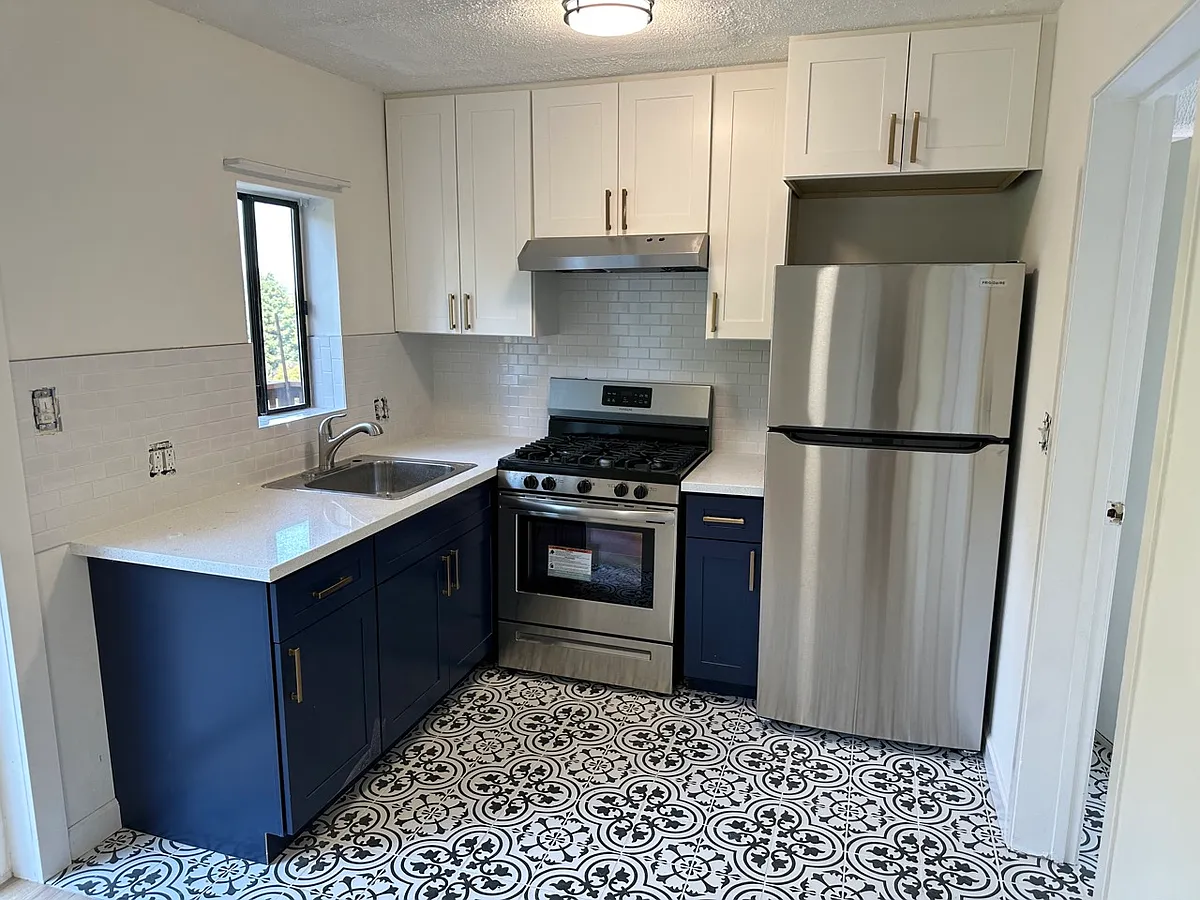 Building Photo - 2269 Mastlands Dr #ADU