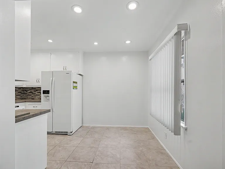 1037 N Curson Ave #2 — Photo 11