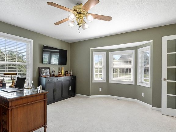5th image of 1460 Colburn Dr