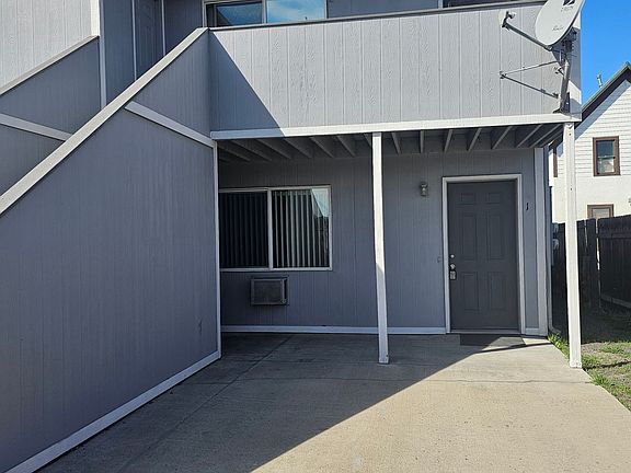 2nd image of 66 SW 3rd St APT 1