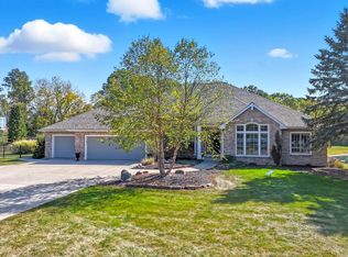 5730 Schlatter Rd, Leo, IN 46765