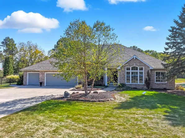 5730 Schlatter Rd, Leo, IN 46765