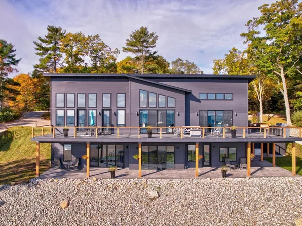 909 S Us Highway 23, Harrisville, MI 48740