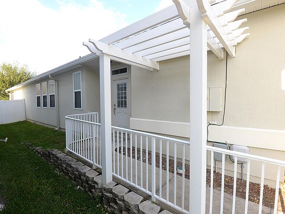 3rd image of 7118 Crispin Cove Dr