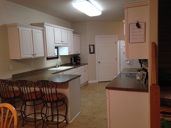 2nd image of 508 19th Ave W Unit G
