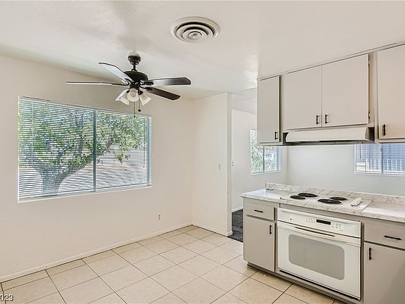 5th image of 4637 Warner Pl