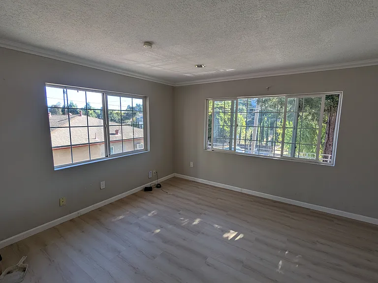 706 Appian Way — Photo 15