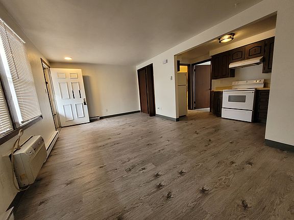 4th image of 1720 Badger St #11354235