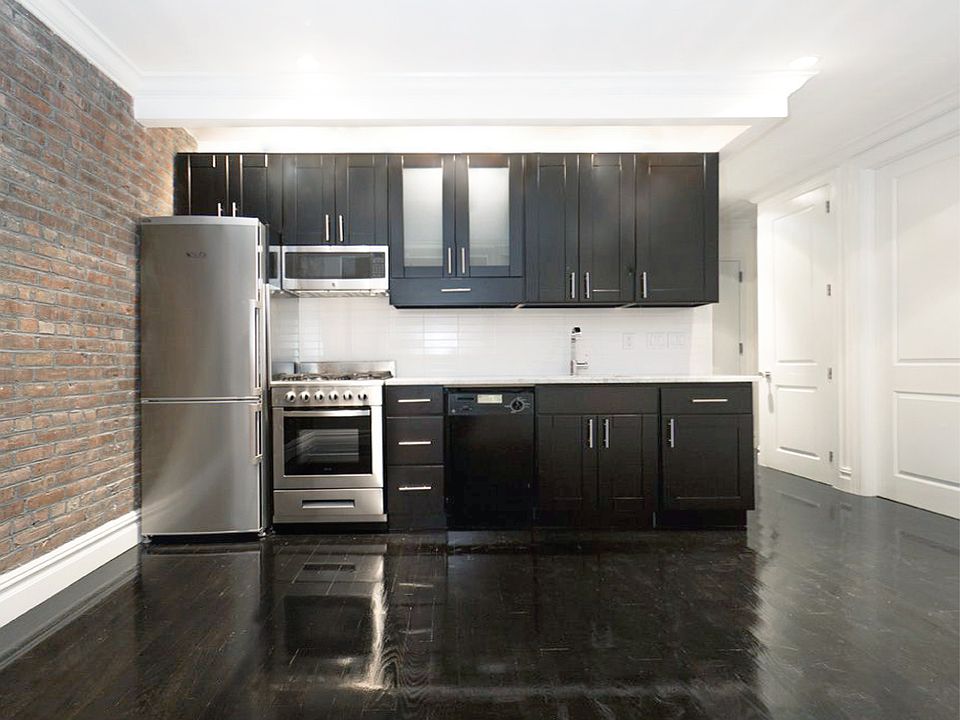 1st image of 448 W 19th St #4K