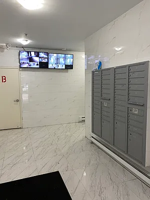 Rented by 18 REALTY | media 19