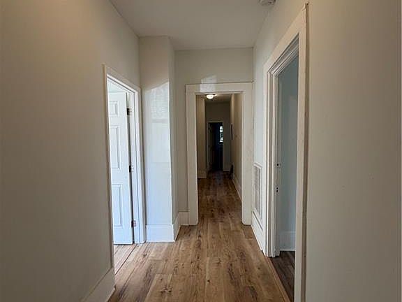2nd image of 1026 Inverness Ave