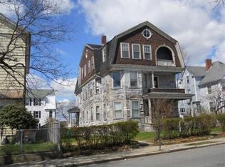 156 Vernon St, Worcester, MA 01610
