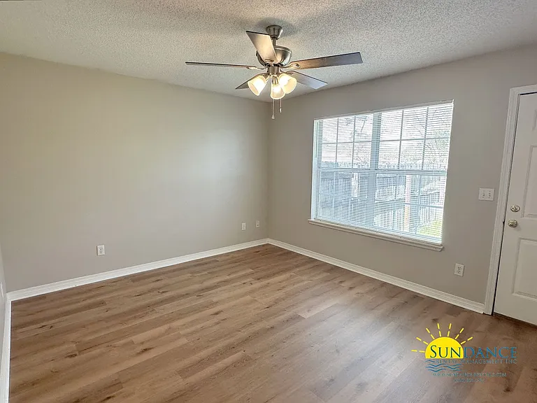 8134 Tavira St — Photo 4