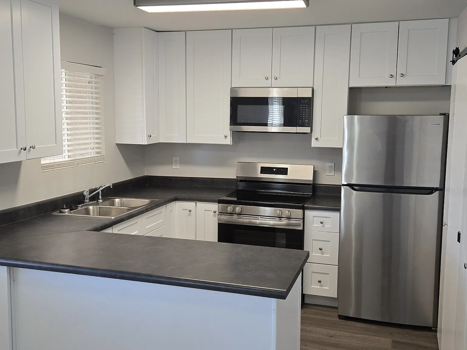 2 bed, 1200 sqft, $1,450 — Photo 4