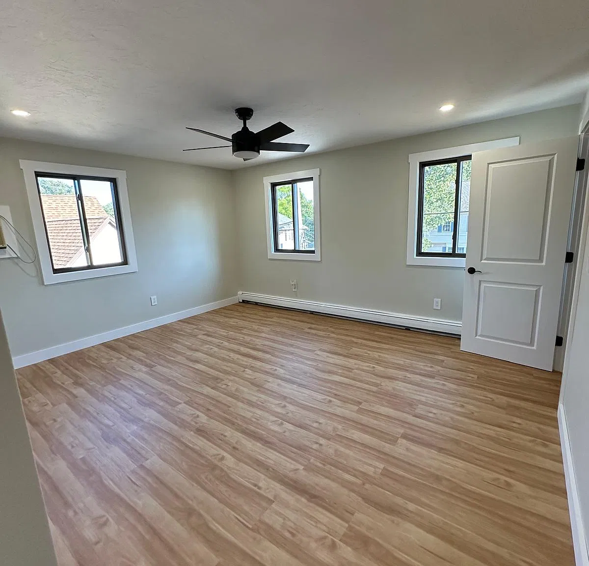 2 bed, 1.5 bath, $2,900 — Photo 2