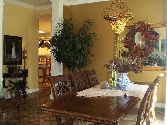 3rd image of 484 E Park Manor Dr