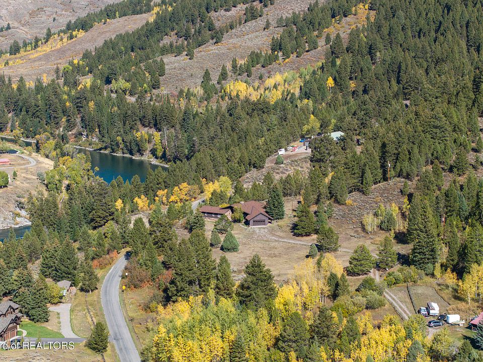 28th image of 12000 S Palmer Creek Dr
