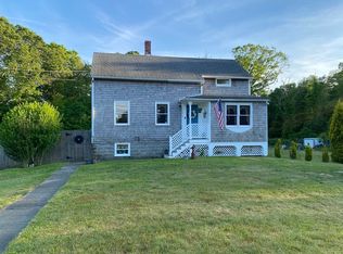1815 Eagleville Rd, Tiverton, RI 02878