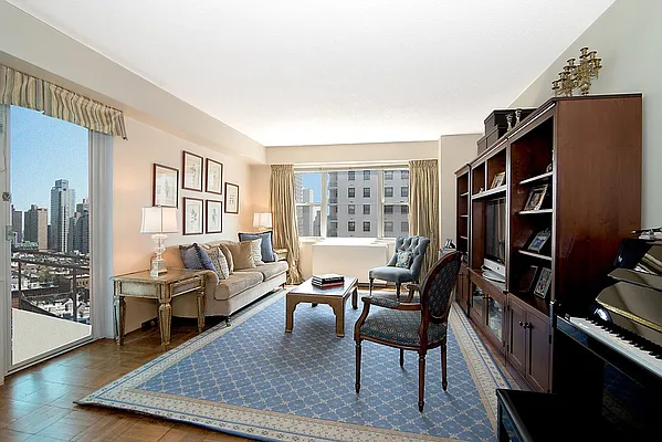 Sold by Kleier Residential | media 16