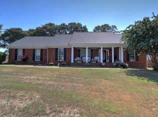 550 Heathmoor Dr, McDonough, GA 30252
