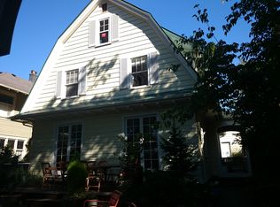 1124 20th Ave E, Seattle, WA 98112