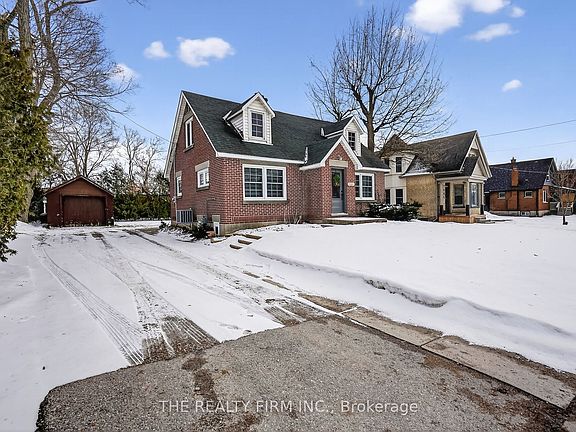 2nd image of 7061 Longwoods Rd