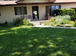 91 Erb St, Hesston, KS 67062
