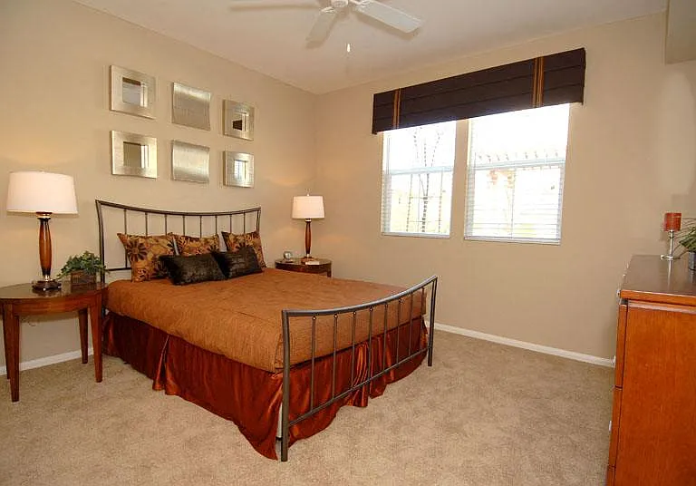 College Park Apartments — Photo 65