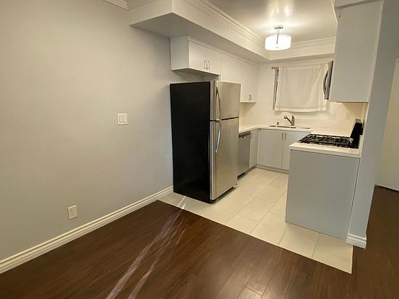 2nd image of 1030 N Orange Grove Ave #103