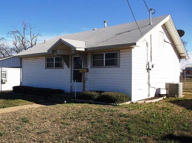 1st image of 708 E Arkansas Ave