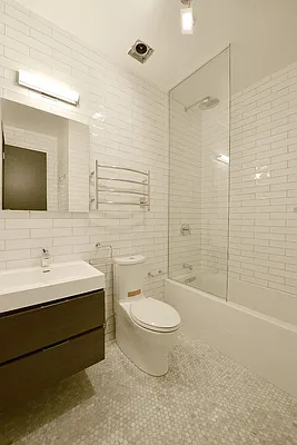 Rented by REAL New York | media 14