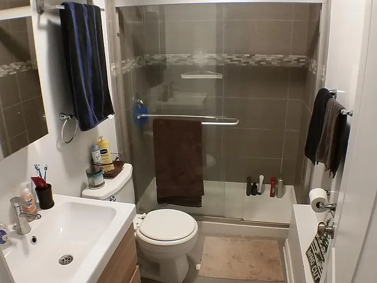 1029 W Wellington Ave #2 — Photo 5