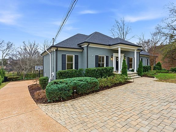 3rd image of 1210 Choctaw Trl