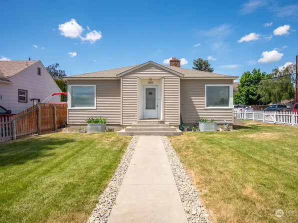 1007 C ST, Ephrata, WA 98823