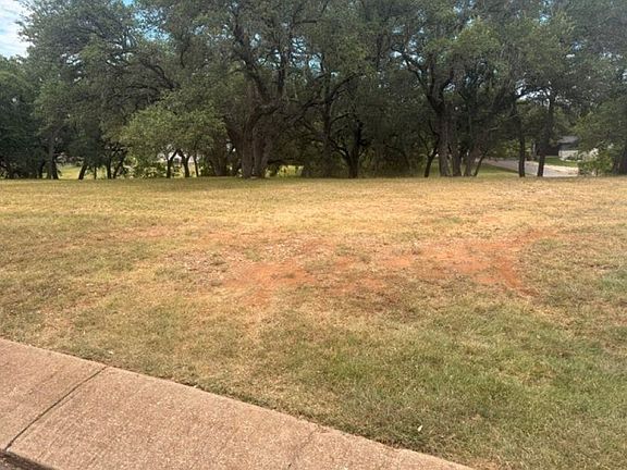 2nd image of 202 Pecan Circle