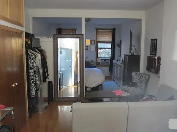 154 Mott Street image 1 of 4