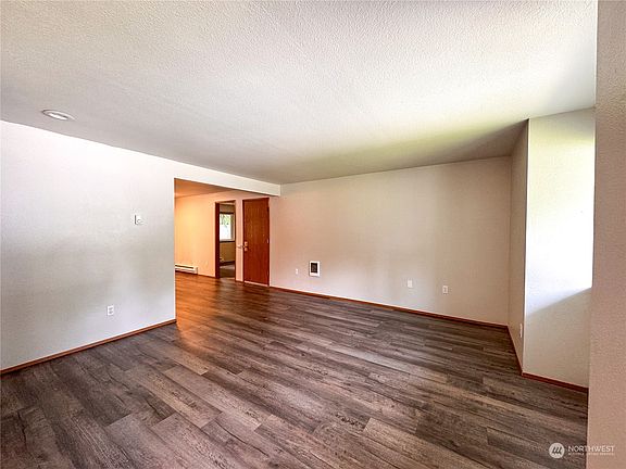 2nd image of 9817 9819 148th Street Ct E