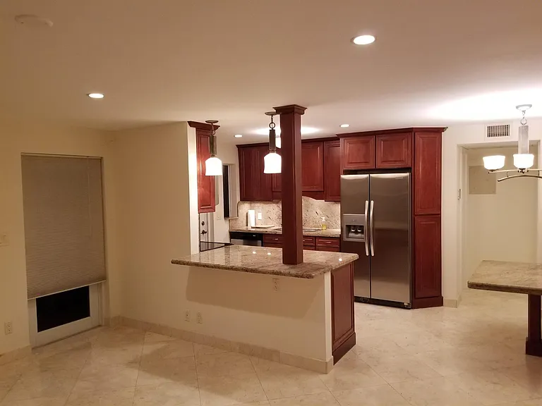 2857 NE 32nd St #8 — Photo 11