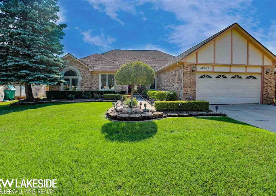 1st image of 52582 Antler Dr