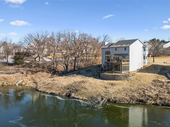 973 202nd Ave, Pella, IA 50219