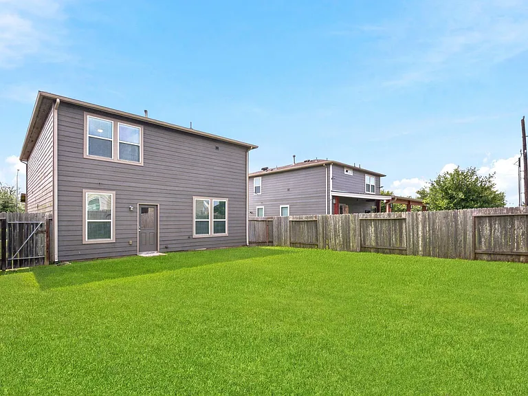 12318 Skyview Manor Dr — Photo 41